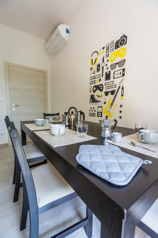 Bologna Butterfly Apartment Lippo Екстер'єр фото